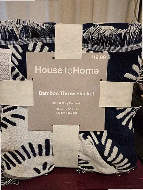 House to Home Knit Bamboo Throw Blanket Navy/White Reversible 50x60 Brand New