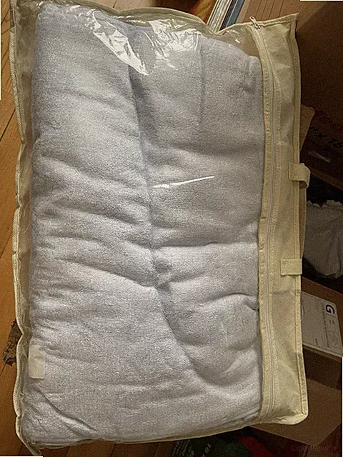 Light Blue Bamboo Cooling Weighted Blanket